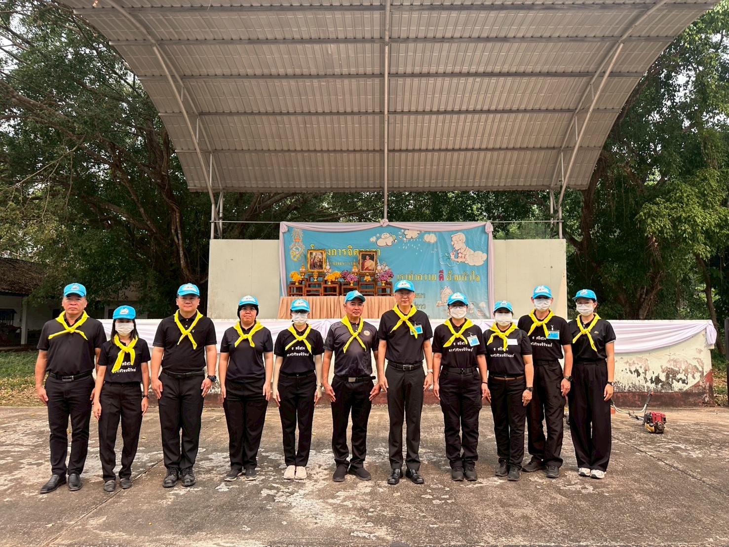 พช.แม่ลาว>>>ร่วมกิจกรรมจิตอาสาพัฒนา เนื่องในวันจักรี และวันคล้ายวันพระราชสมภพ สมเด็จพระกนิษฐาธิราชเจ้า กรมสมเด็จพระเทพรัตนราชสุดาฯ สยามบรมราชกุมารี